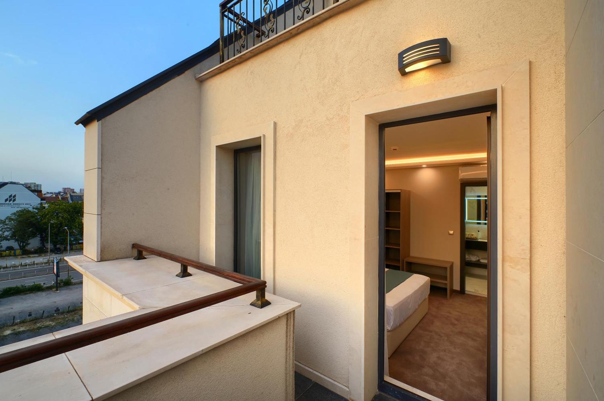 Aurora Sofia Hotel Exterior photo